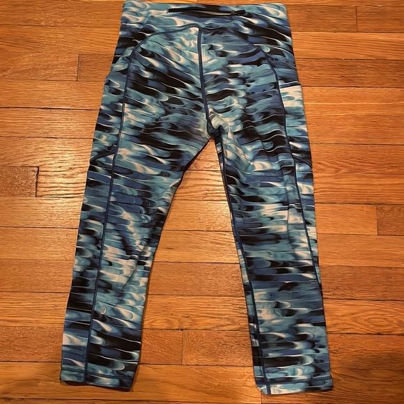 LuluLemon Leggings - Picture 2 of 4